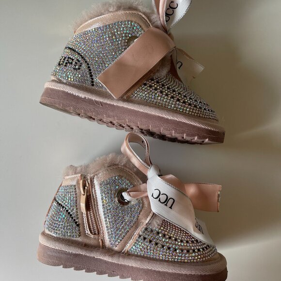 Sparkly Boots for Toddler Girls - Picture 2 of 5